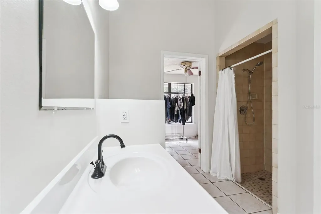 251 Avenue E Chuluota FL 32766