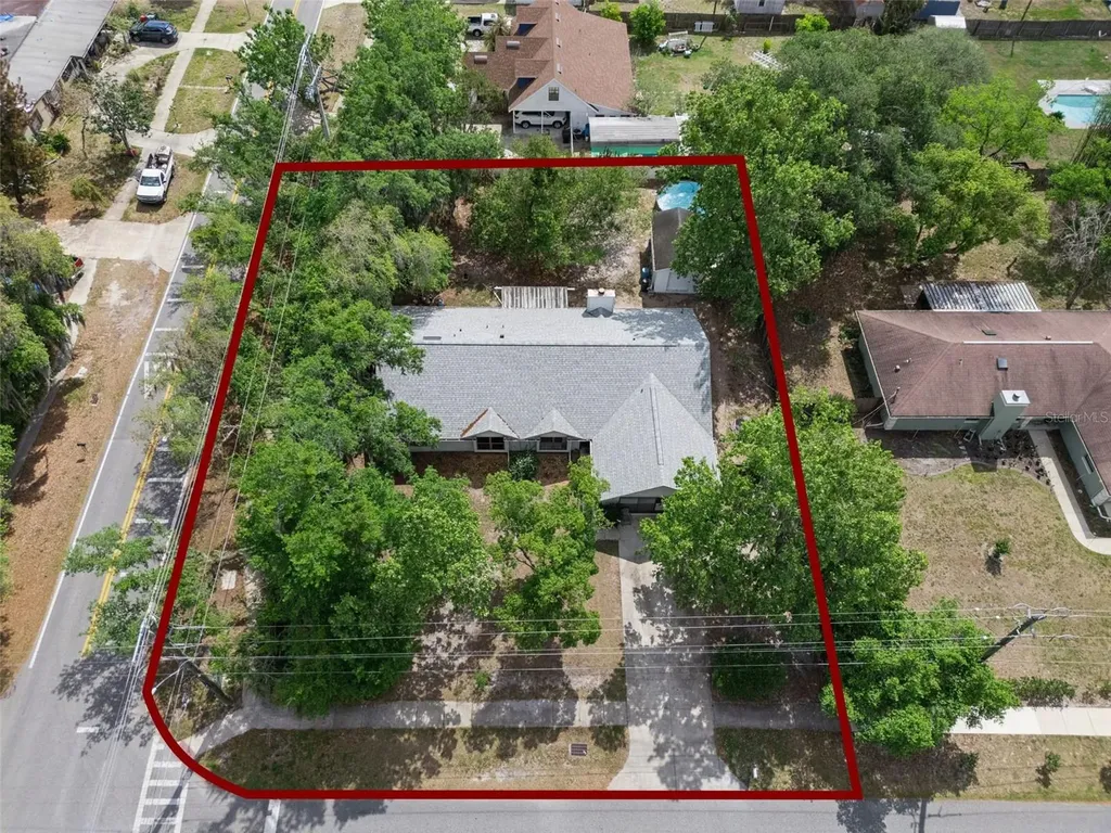 251 Avenue E Chuluota FL 32766