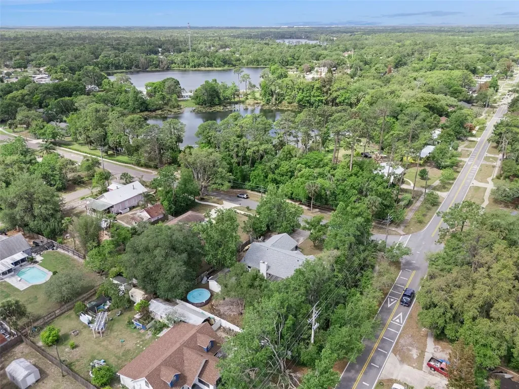 251 Avenue E Chuluota FL 32766