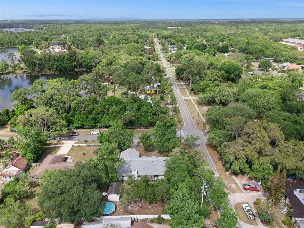 251 Avenue E Chuluota FL 32766