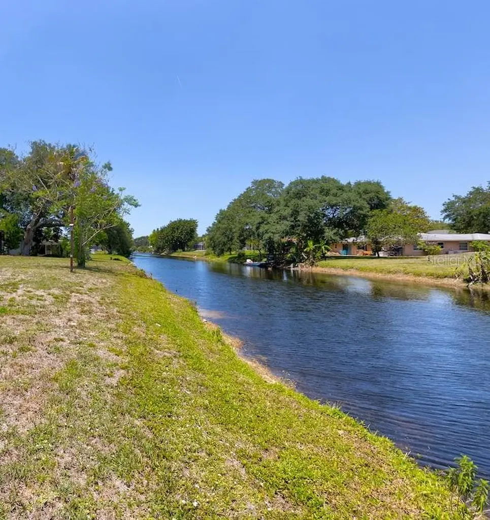 231 Caddy Road Rotonda West FL 33947