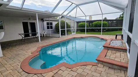 3801 Kingston Boulevard Sarasota FL 34238