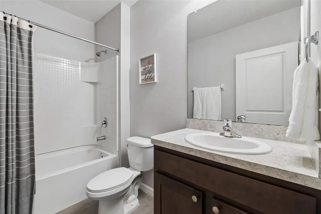10004 Warm Stone Street Thonotosassa FL 33592