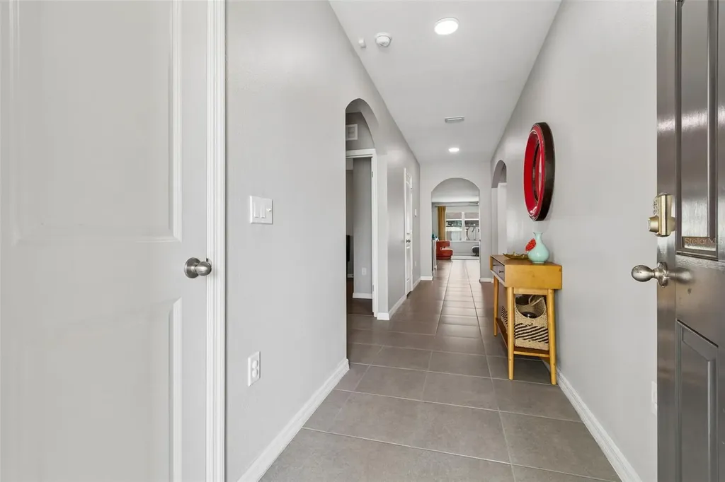 10004 Warm Stone Street Thonotosassa FL 33592