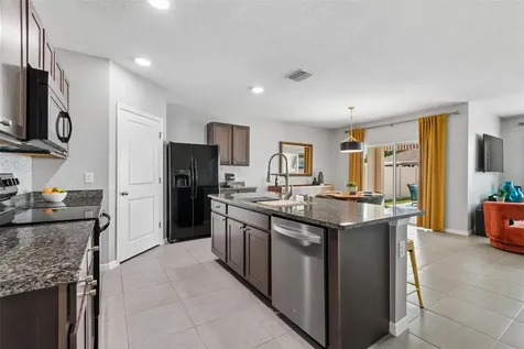 10004 Warm Stone Street Thonotosassa FL 33592