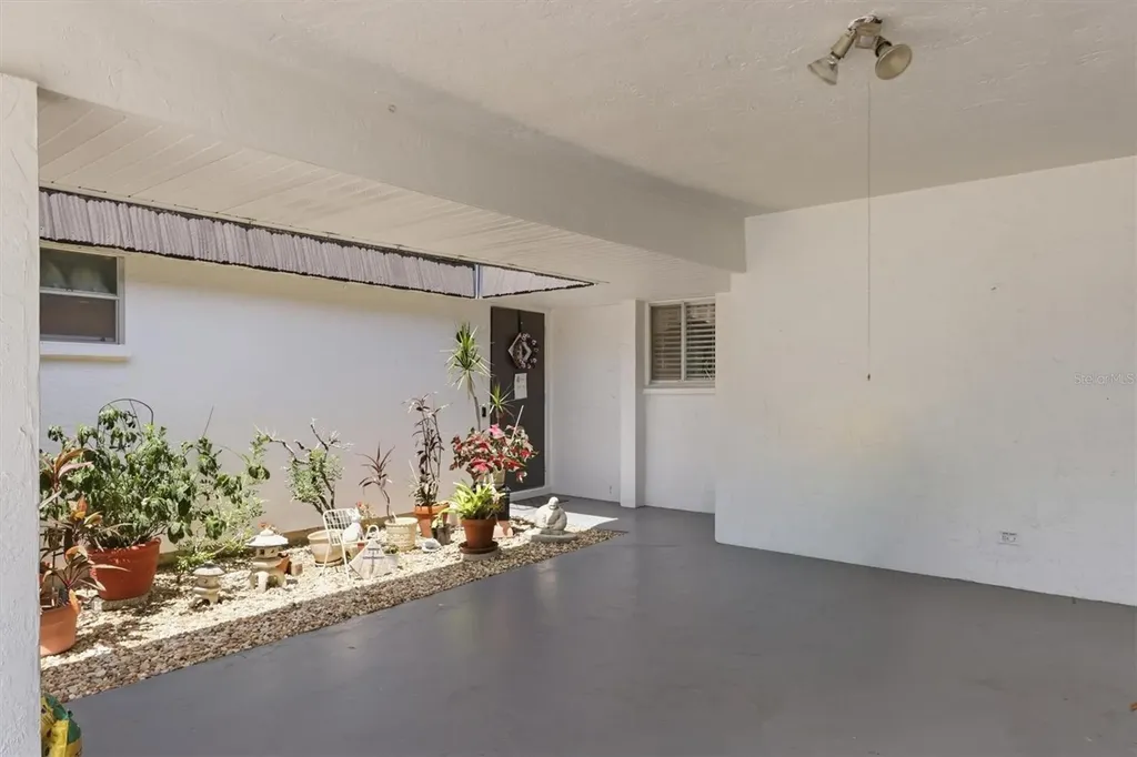 1505 Lakeside Way Sarasota FL 34232