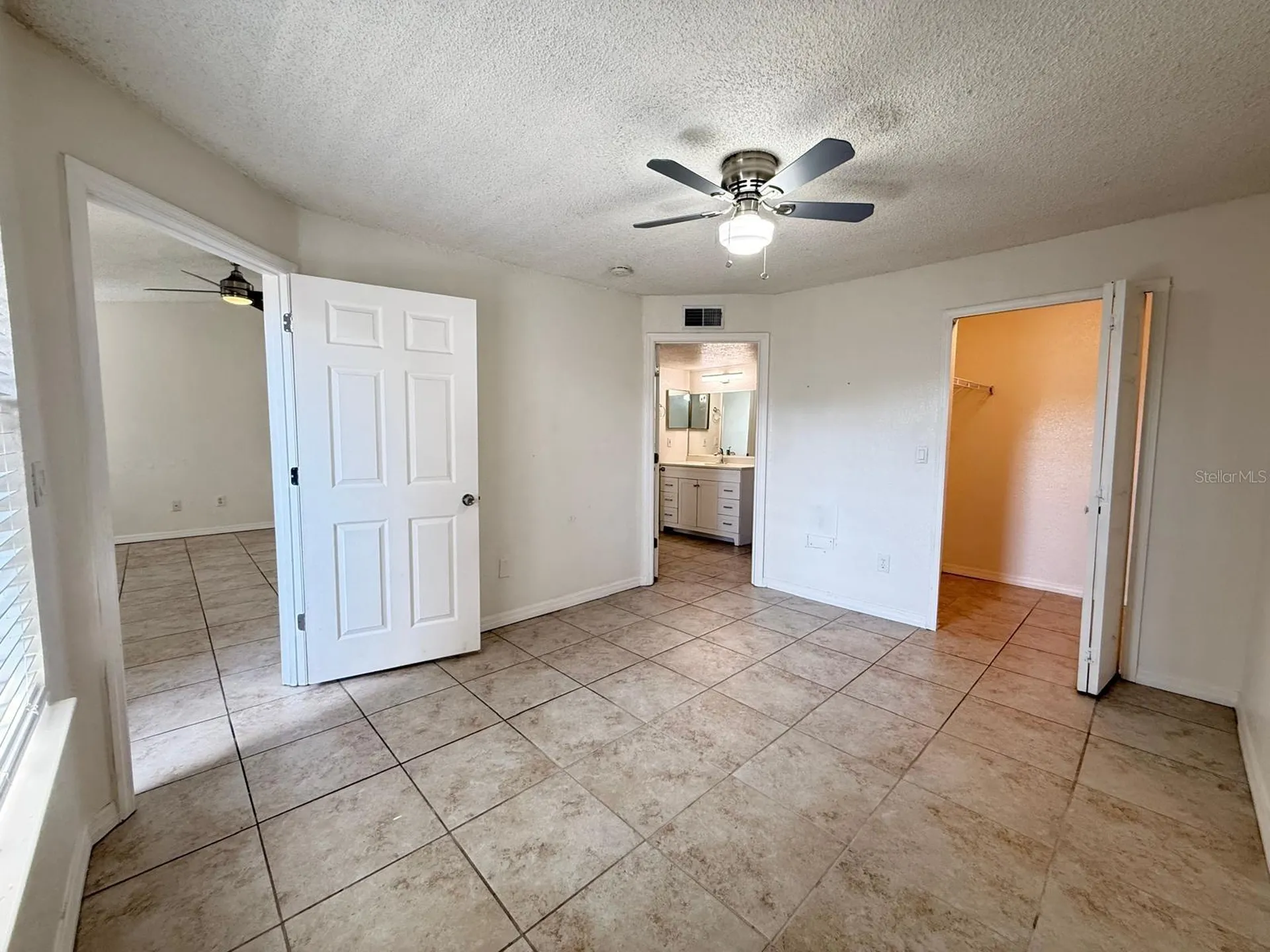 5028 Park Central Drive Orlando FL 32839