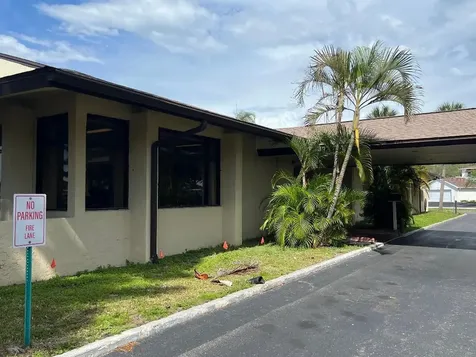 1220 13th Circle SE Largo FL 33771