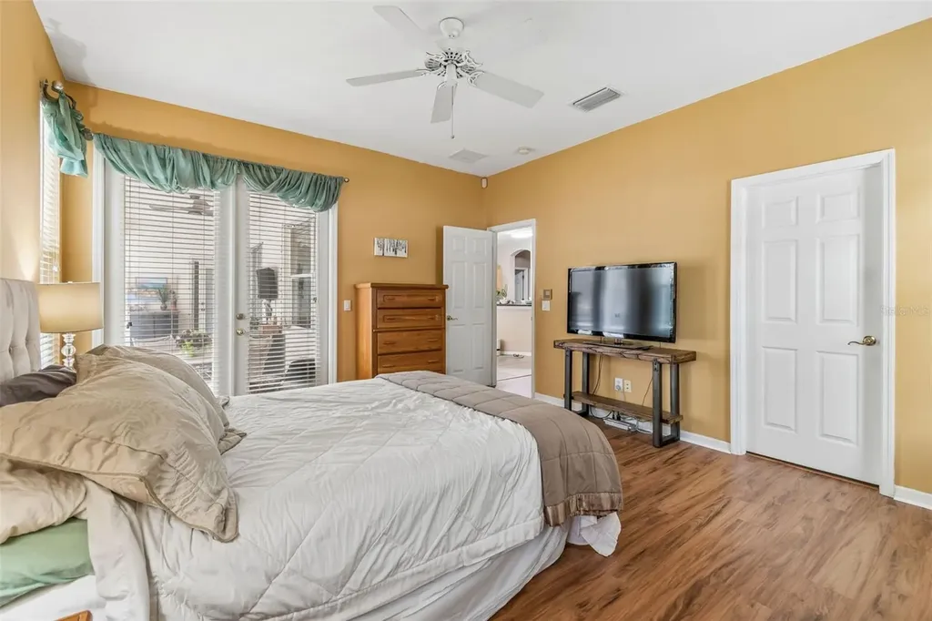 2901 Red Coat Circle Brandon FL 33511
