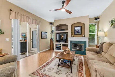2901 Red Coat Circle Brandon FL 33511