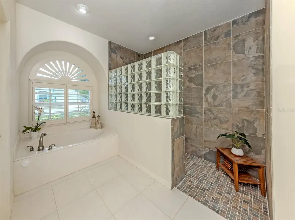 2381 Sonoma Drive W Nokomis FL 34275