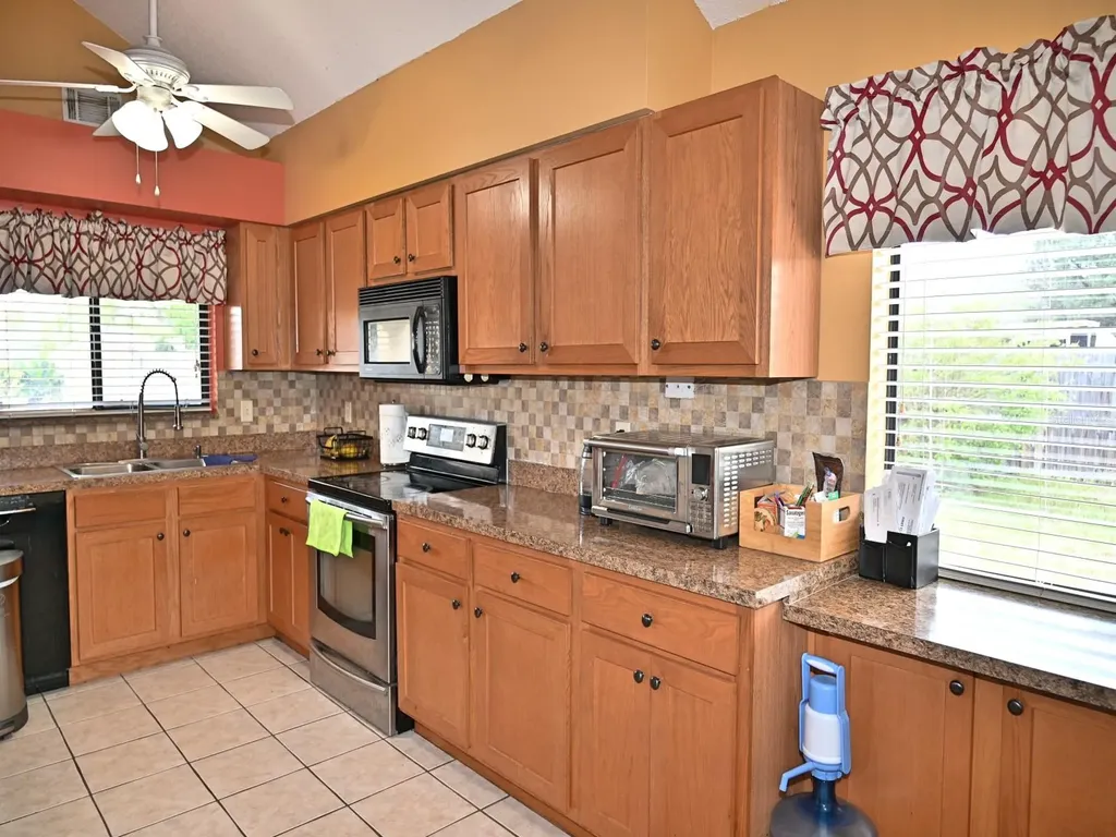 6511 Beaming Court Orlando FL 32810