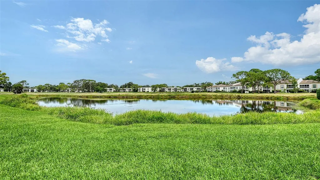 5207 Willow Links Sarasota FL 34235