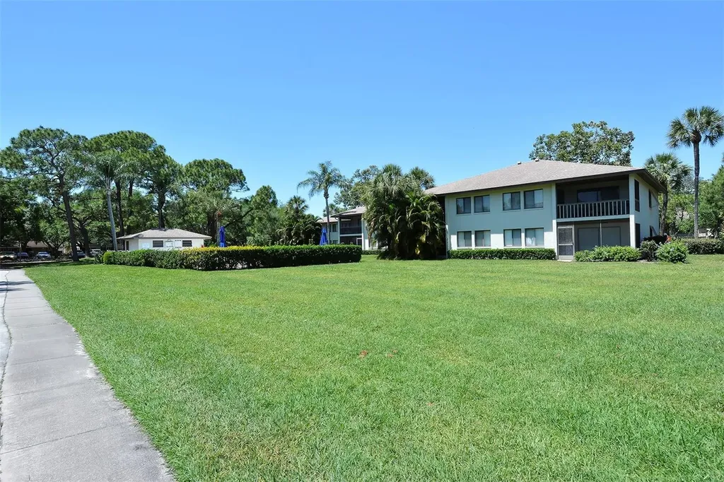 5207 Willow Links Sarasota FL 34235