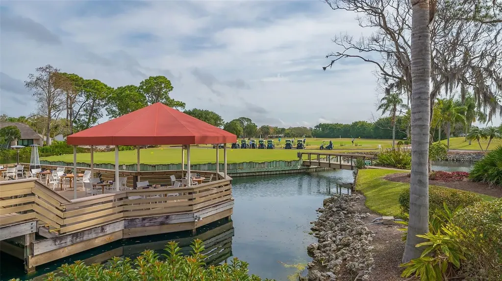 5207 Willow Links Sarasota FL 34235