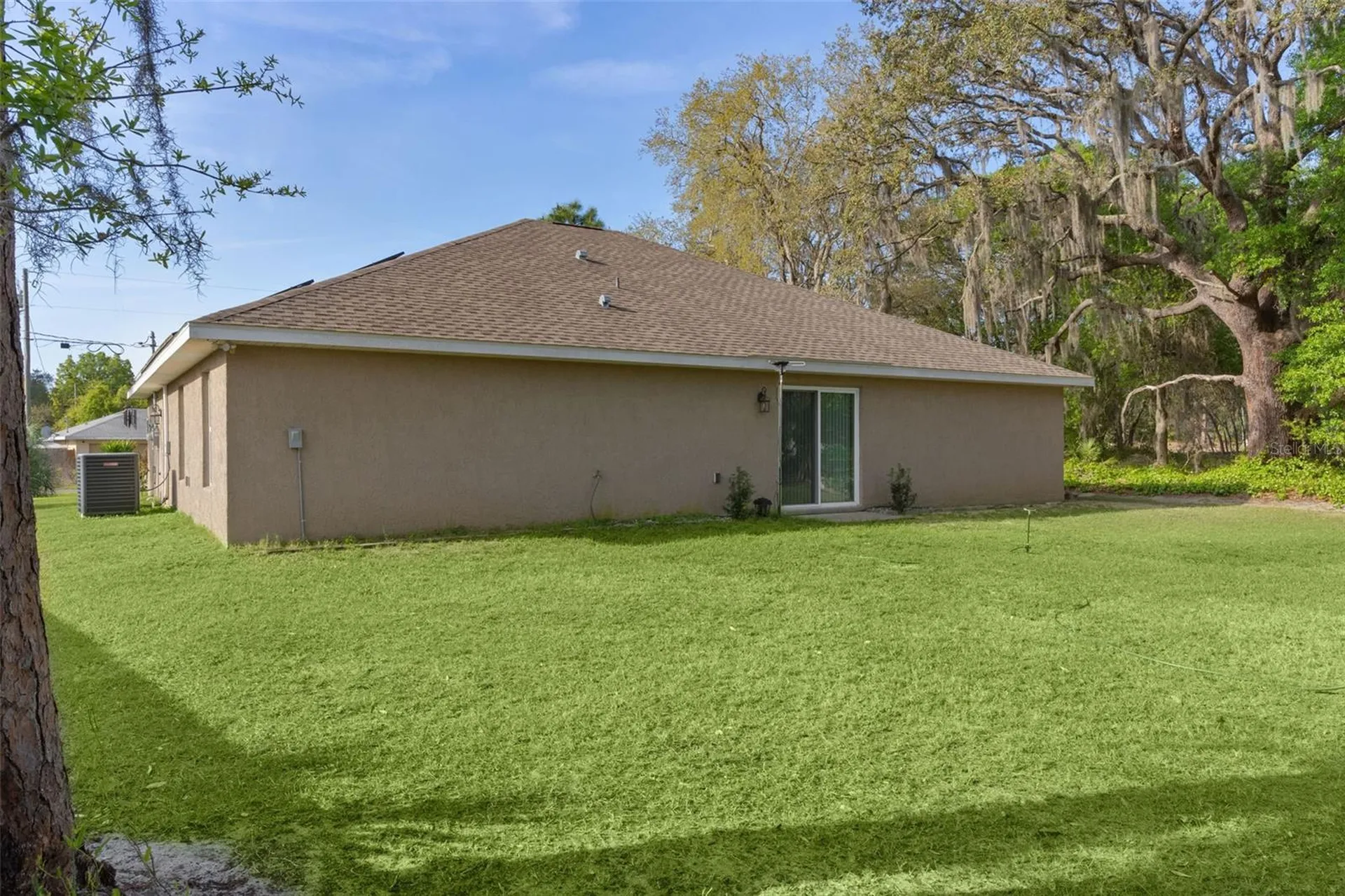 13 Malauka Radial Run Ocklawaha FL 32179