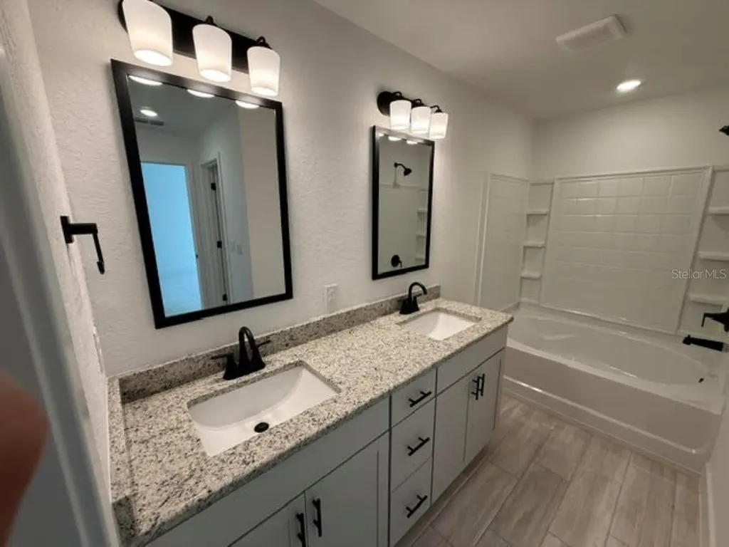2226 NW 23rd Loop Ocala FL 34475