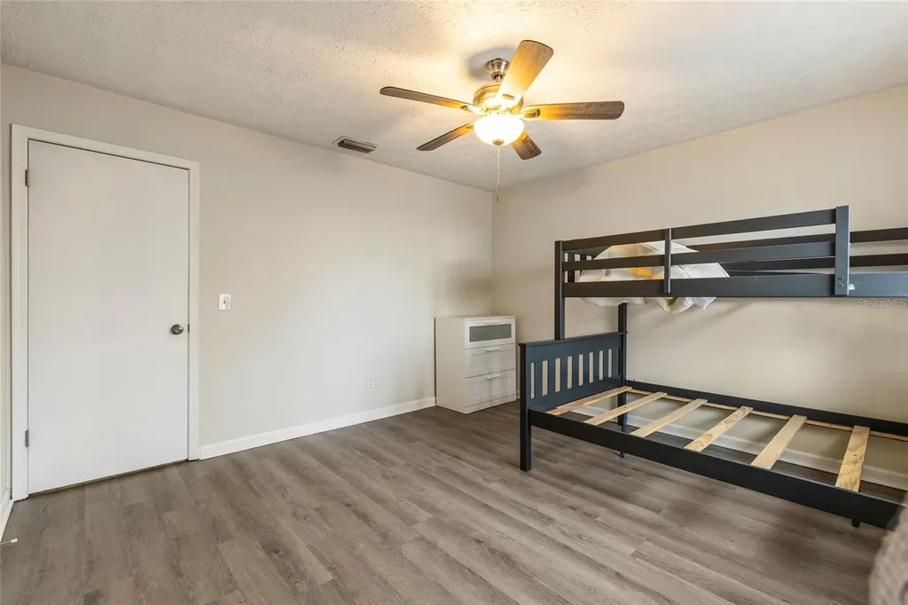4955 Knightsbridge Circle N Jacksonville FL 32244