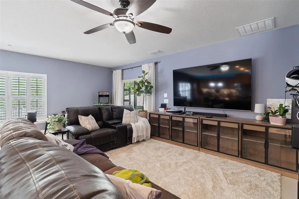 10870 Inside Loop Orlando FL 32825
