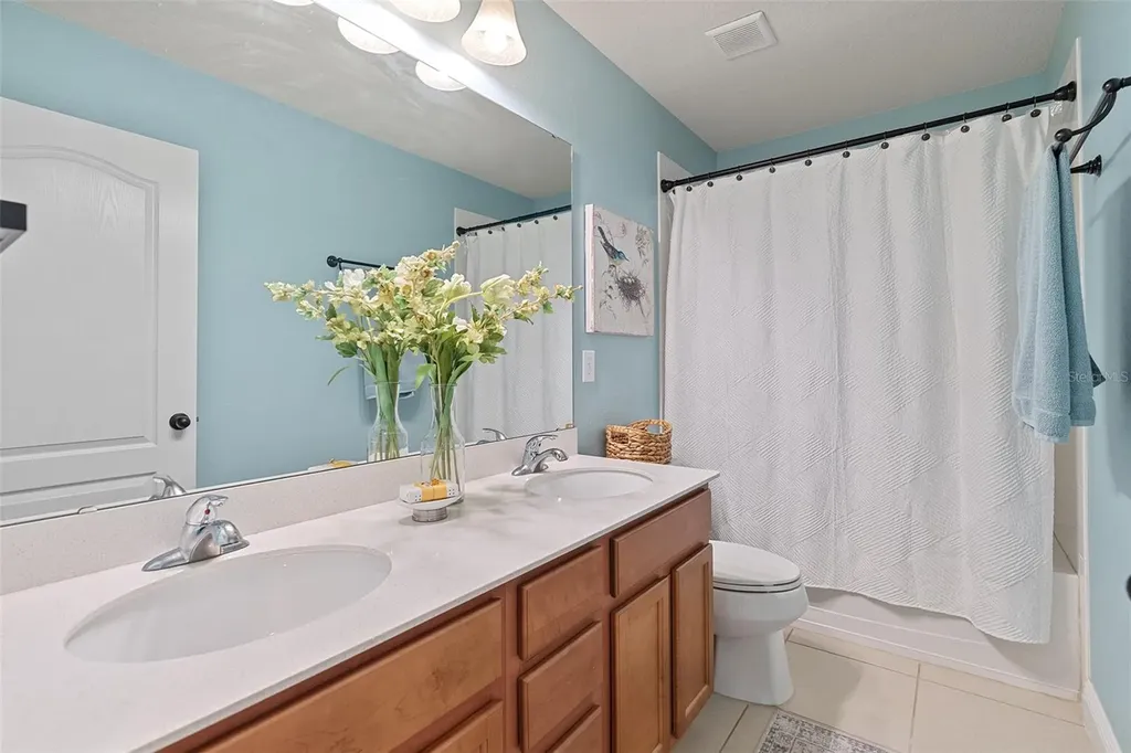 10870 Inside Loop Orlando FL 32825