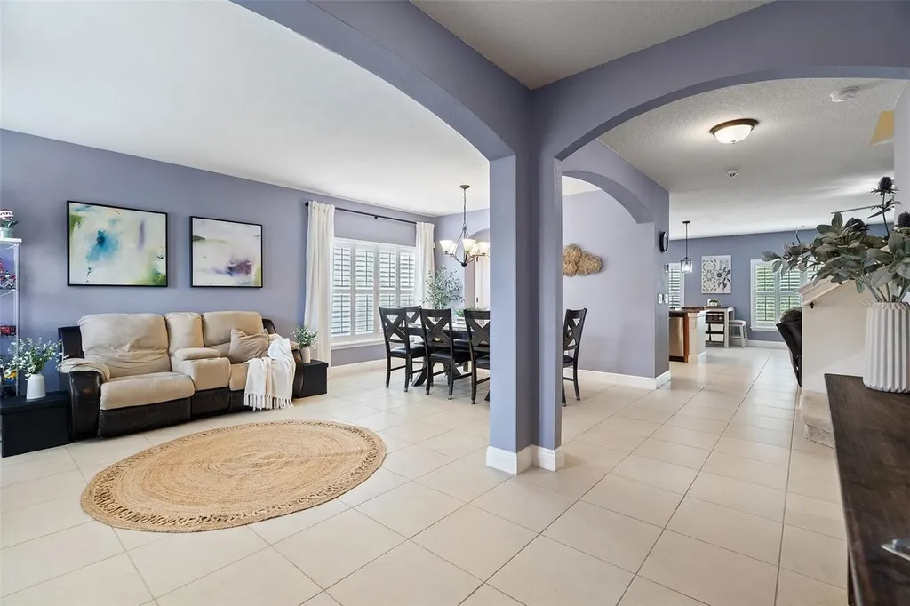 10870 Inside Loop Orlando FL 32825