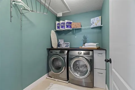 10870 Inside Loop Orlando FL 32825