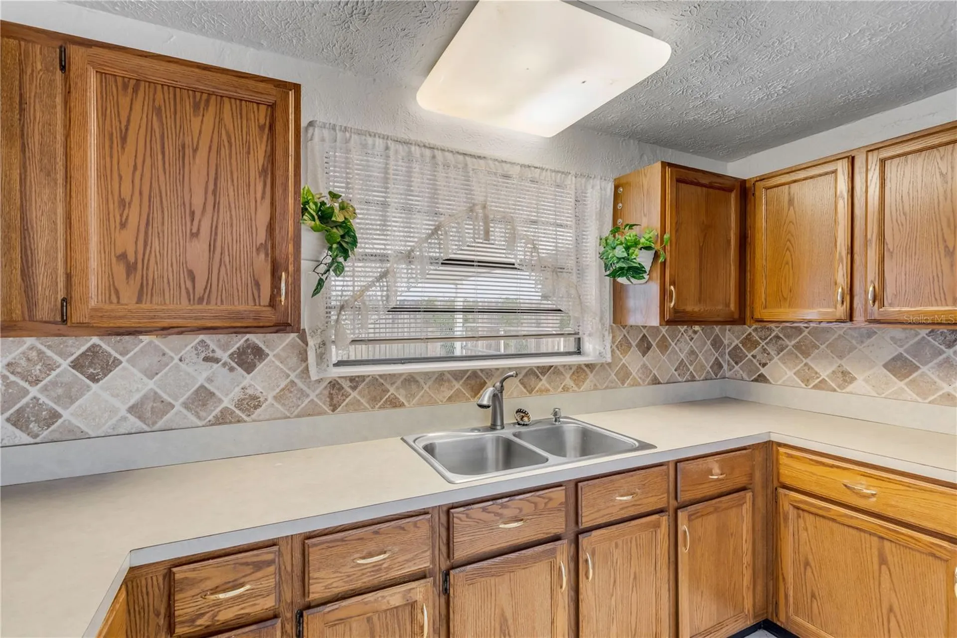 114 W Pine Bluff Street Edgewater FL 32132