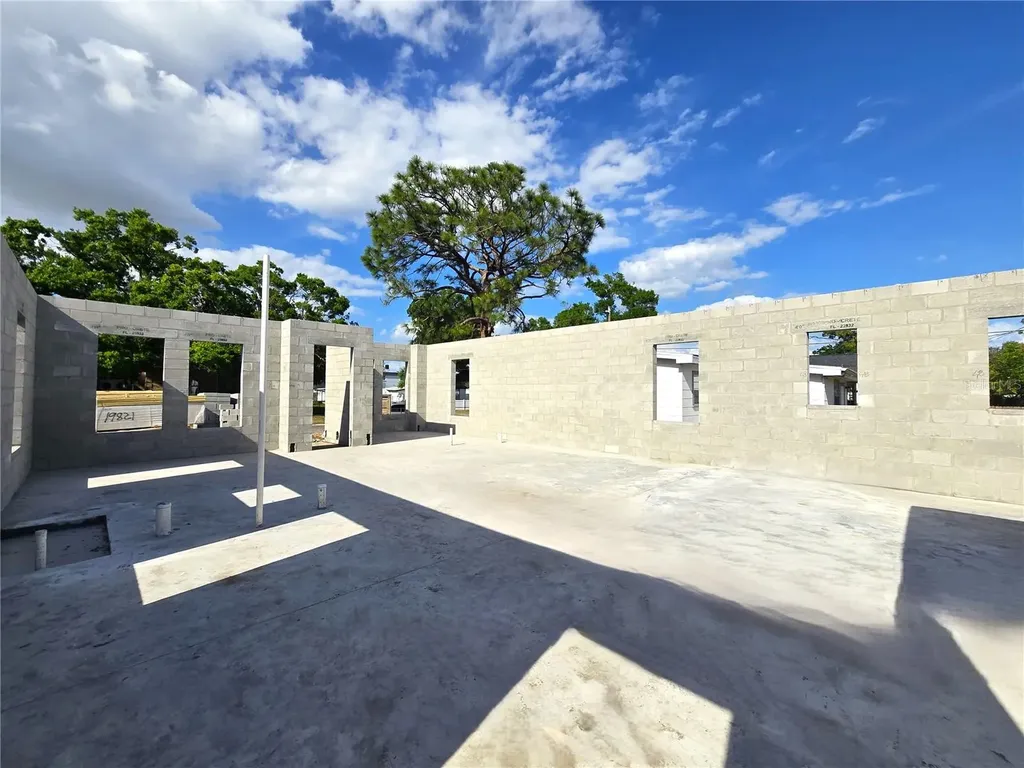 2526 40th Avenue N St Petersburg FL 33714