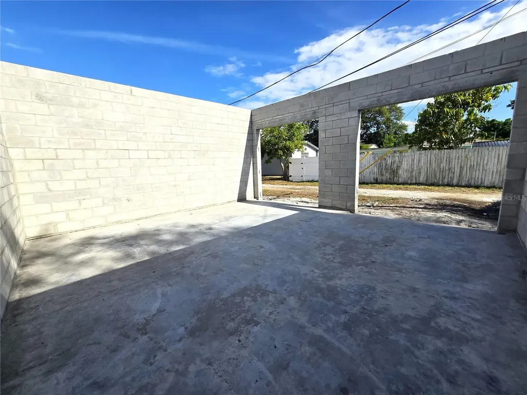 2526 40th Avenue N St Petersburg FL 33714