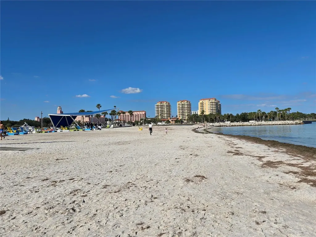 2526 40th Avenue N St Petersburg FL 33714