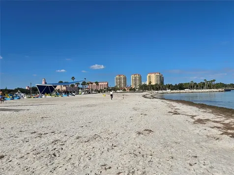 2526 40th Avenue N St Petersburg FL 33714