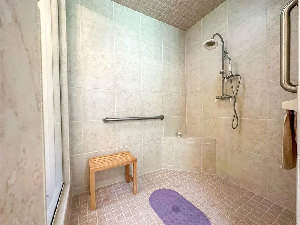6425 NW 202nd Place Micanopy FL 32667
