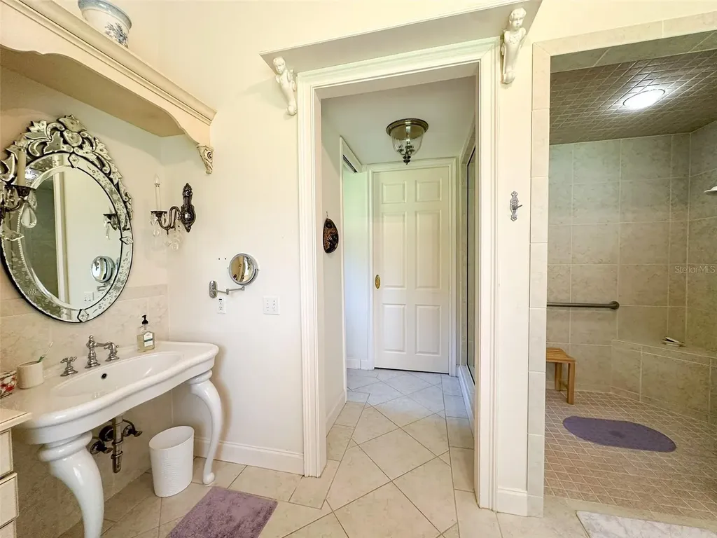 6425 NW 202nd Place Micanopy FL 32667