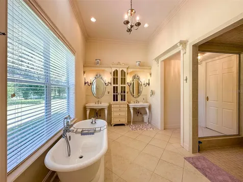 6425 NW 202nd Place Micanopy FL 32667