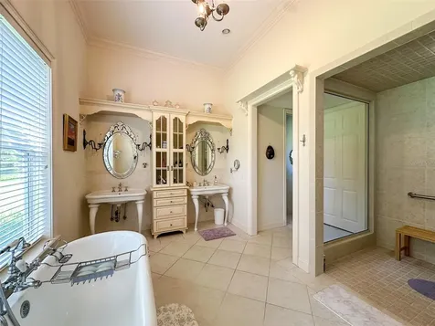 6425 NW 202nd Place Micanopy FL 32667
