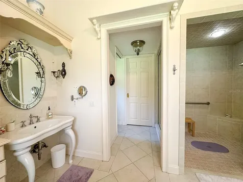 6425 NW 202nd Place Micanopy FL 32667