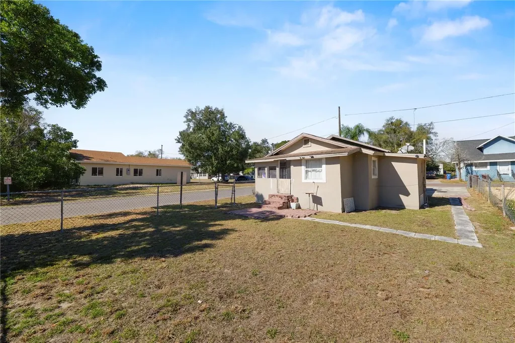 1239 Avenue K Haines City FL 33844