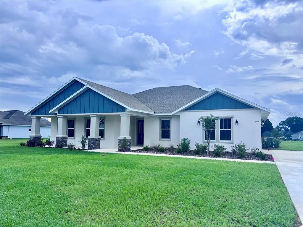 1955 NW 79th Loop Ocala FL 34475