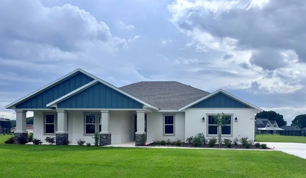 1955 NW 79th Loop Ocala FL 34475