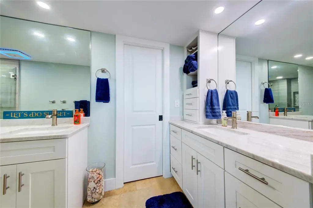 6415 Midnight Pass Road Sarasota FL 34242