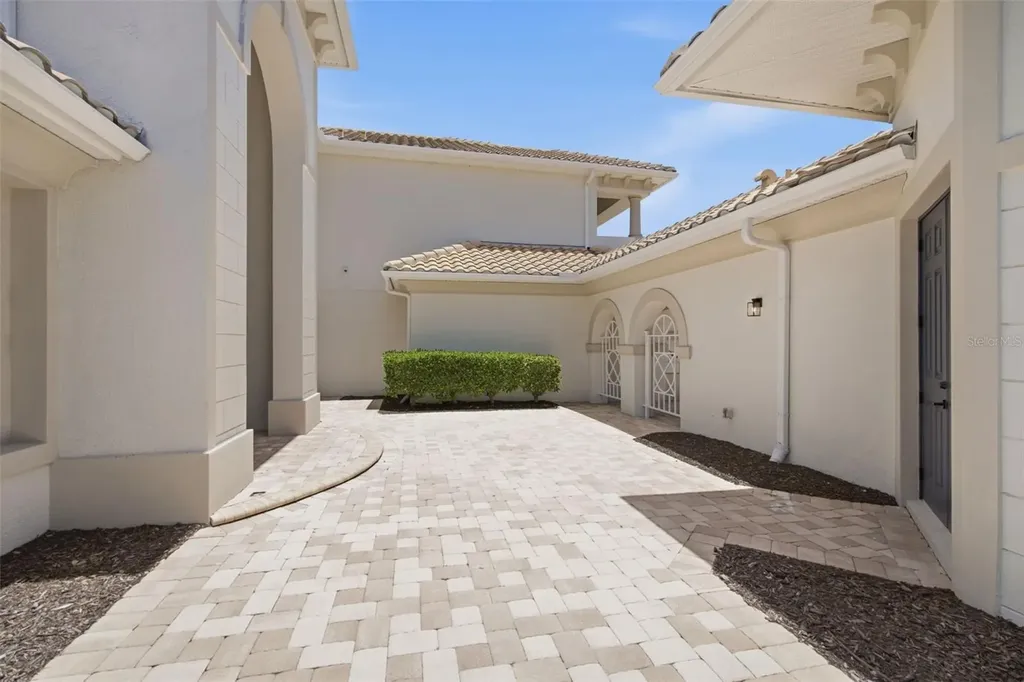 11007 Big Bass Place Bradenton FL 34212