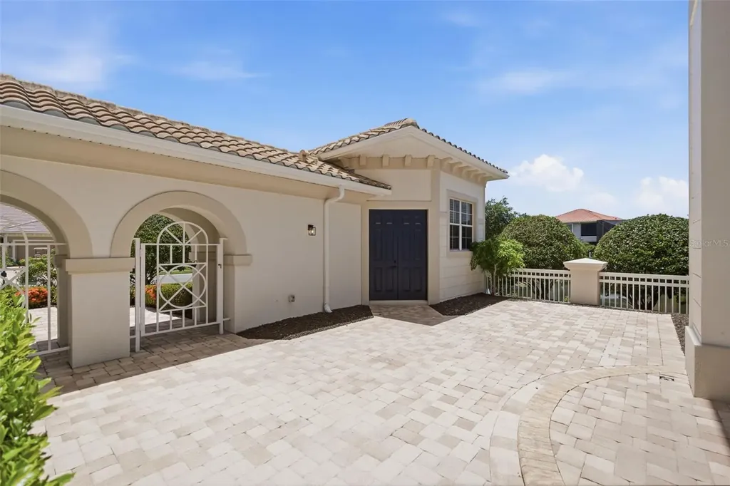 11007 Big Bass Place Bradenton FL 34212
