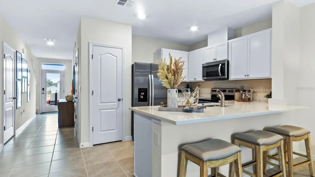 939 Spotted Egret Loop Ruskin FL 33570