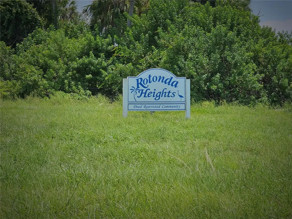 105 Island Court Rotonda West FL 33947