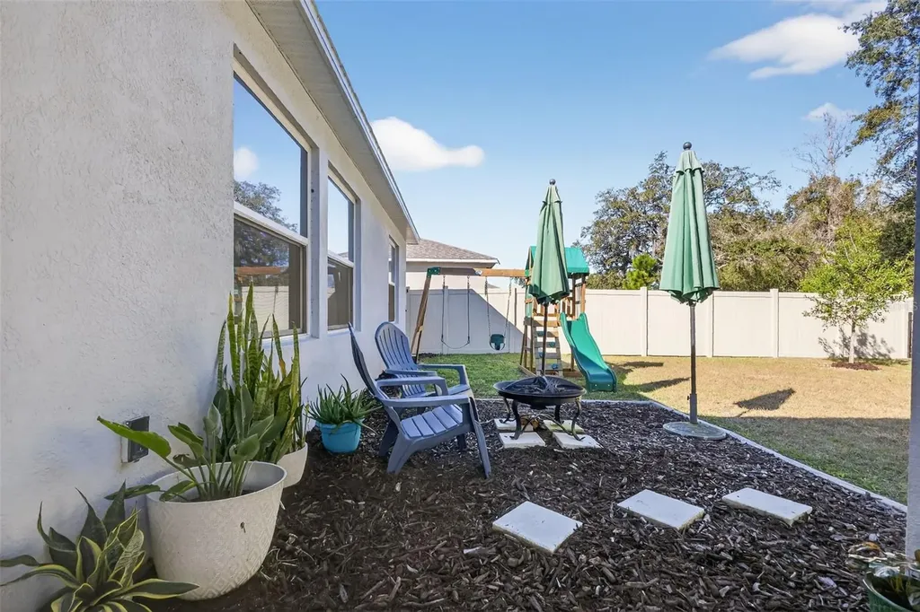 33692 Sky Blossom Circle Leesburg FL 34788