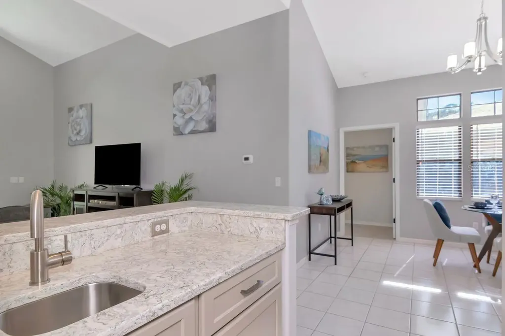 889 Crestridge Circle Tarpon Springs FL 34688