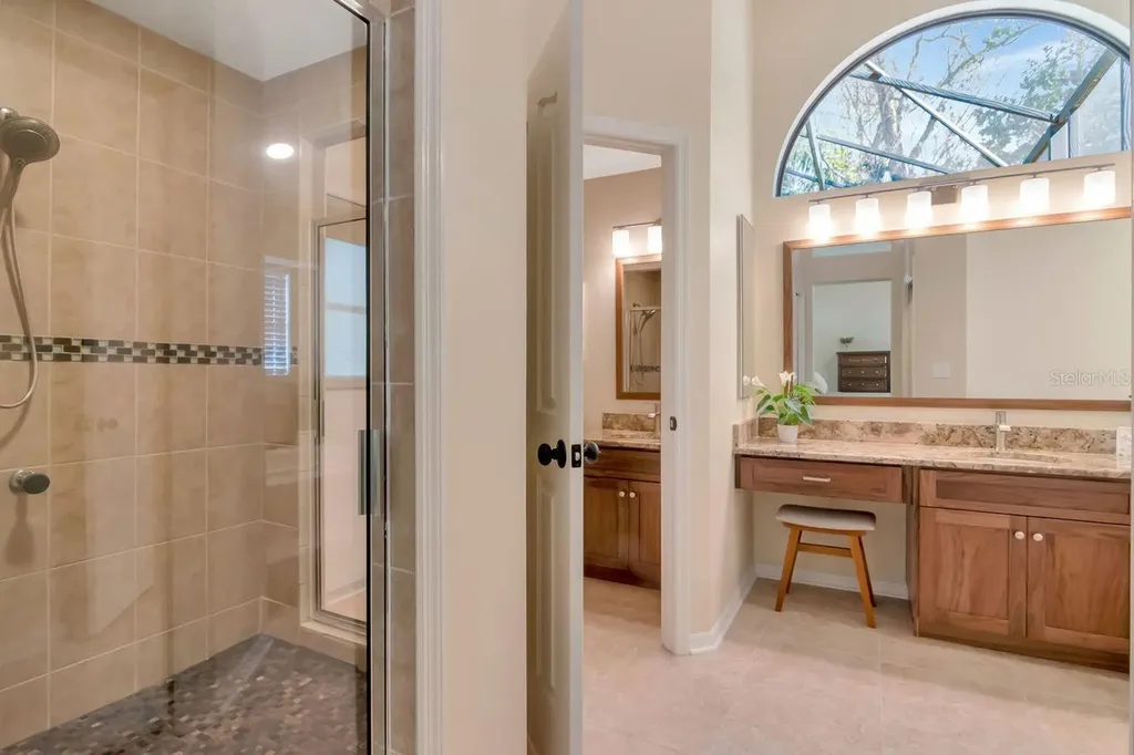 889 Crestridge Circle Tarpon Springs FL 34688