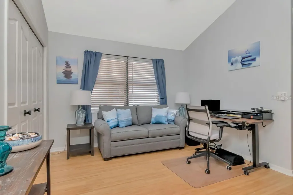 889 Crestridge Circle Tarpon Springs FL 34688