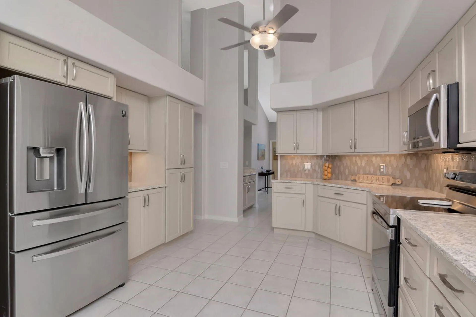 889 Crestridge Circle Tarpon Springs FL 34688