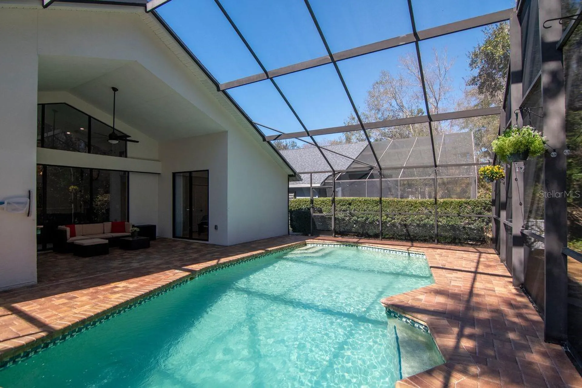 889 Crestridge Circle Tarpon Springs FL 34688